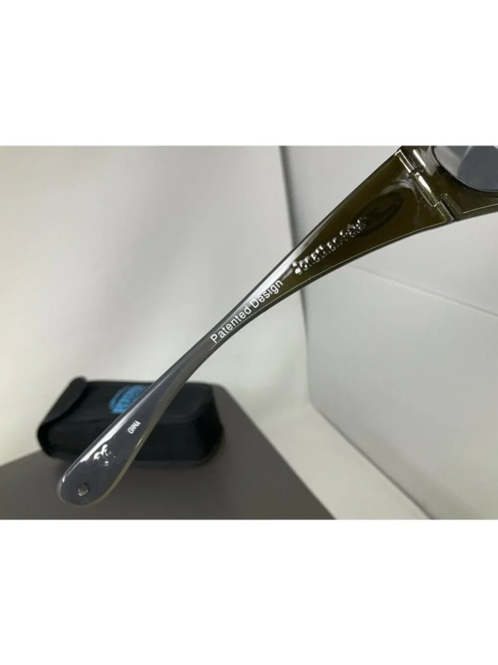 Jonathan Paul Fitovers Polarized Sunglasses  Frame Olive Crystal JP009 & Case